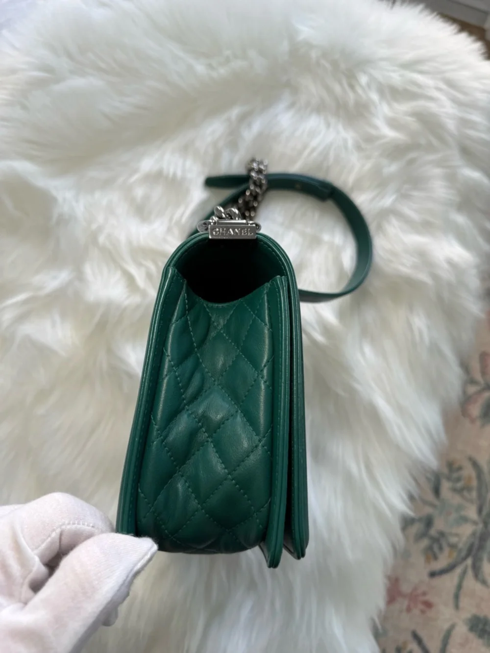 CHANEL: ✨RARE ✨Medium Teal Boy Bag *AUTHENTICATED* - Picture 9 of 15